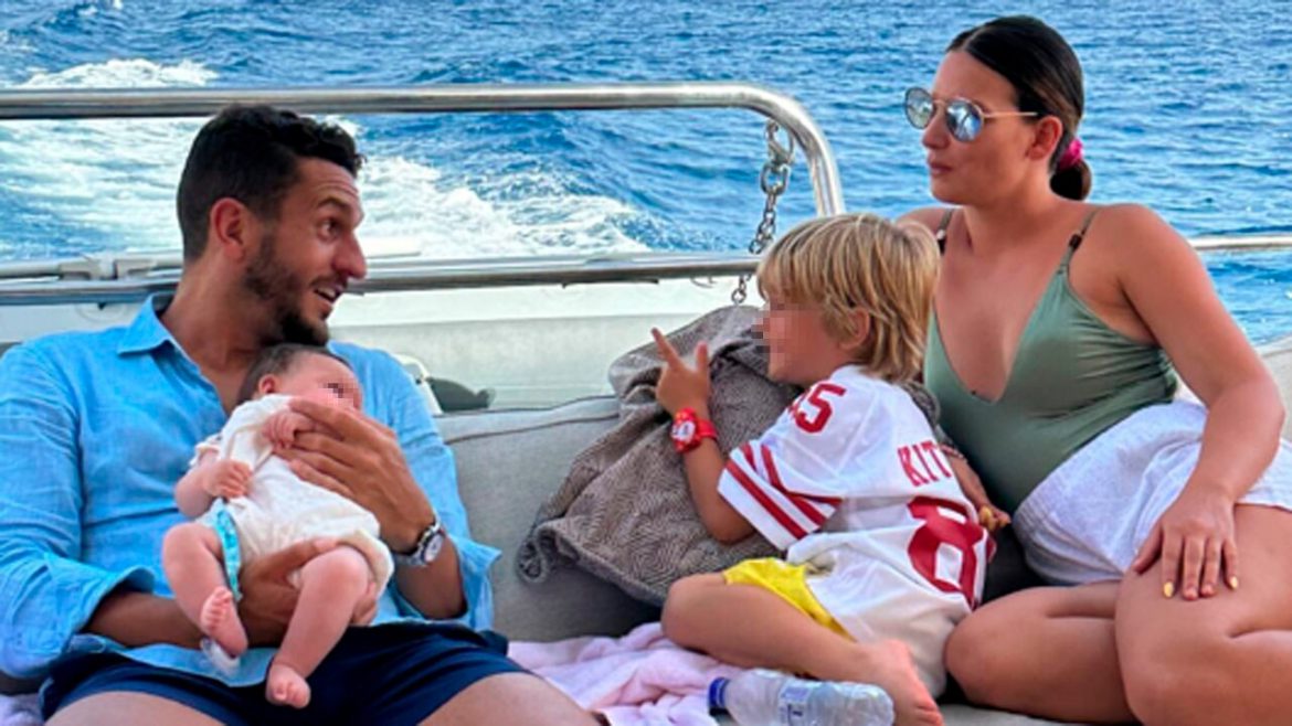 ​Las imágenes del espectacular cumpleaños de Beatriz Espejel con su familia navegando por las islas griegas 