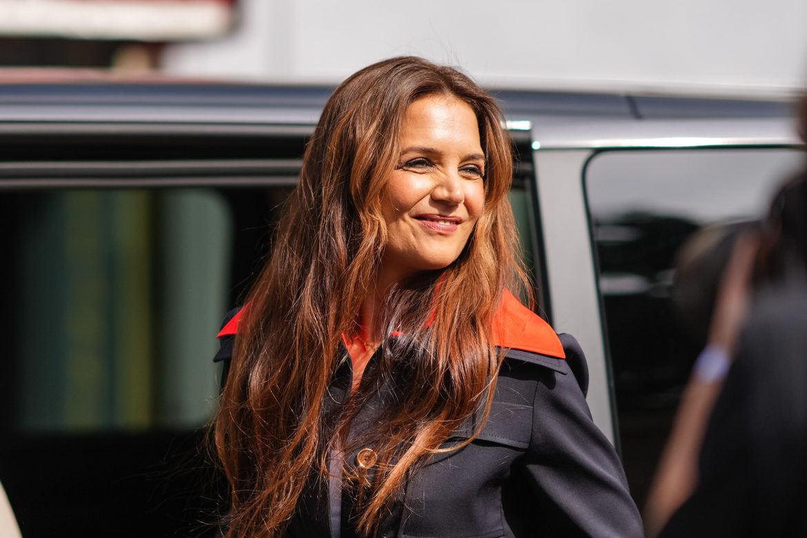 ​Katie Holmes, sobre el paso de Suri a la universidad: “No podría estar más orgullosa de ella” 