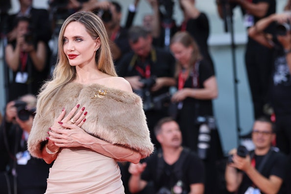 ​Angelina Jolie: "Fue muy conmovedor llevar una joya Cartier que perteneció a Maria Callas. Era una mujer muy elegante" 