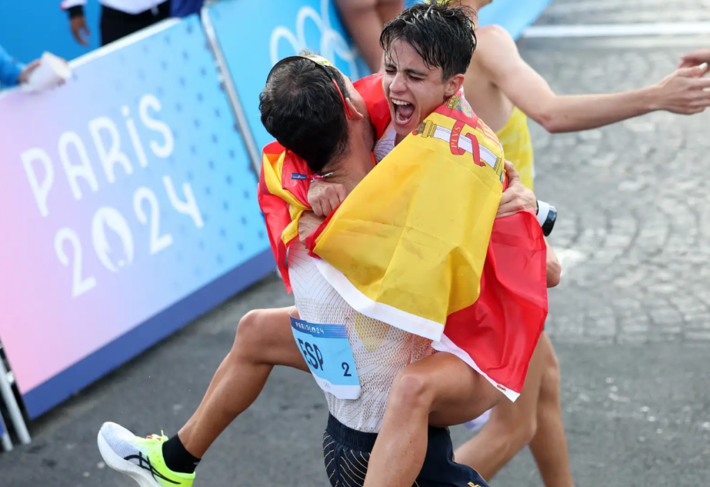 ¡España es oro en marcha por equipos!