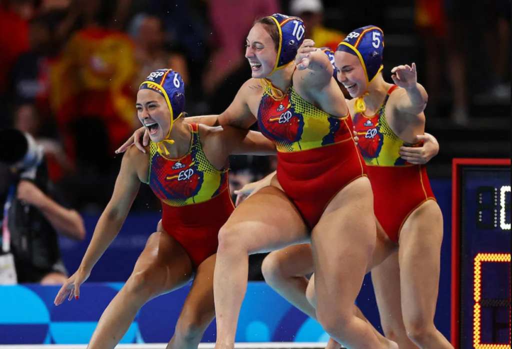 Las chicas del waterpolo le dan el quinto oro a España