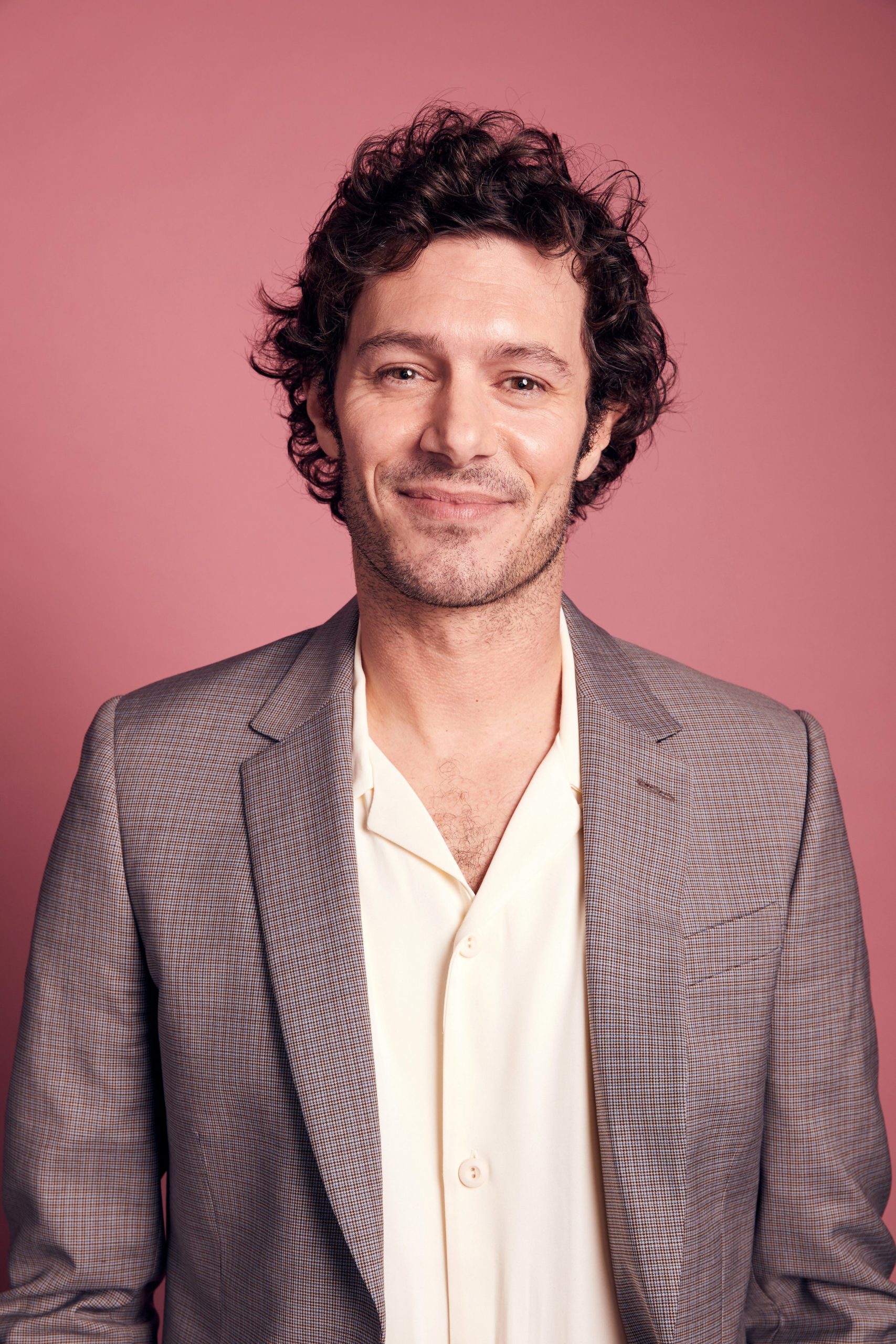 ​Adam Brody, el adolescente rompecorazones de 'The O.C.' que ha conquistado Netflix con 'Nadie quiere esto' 