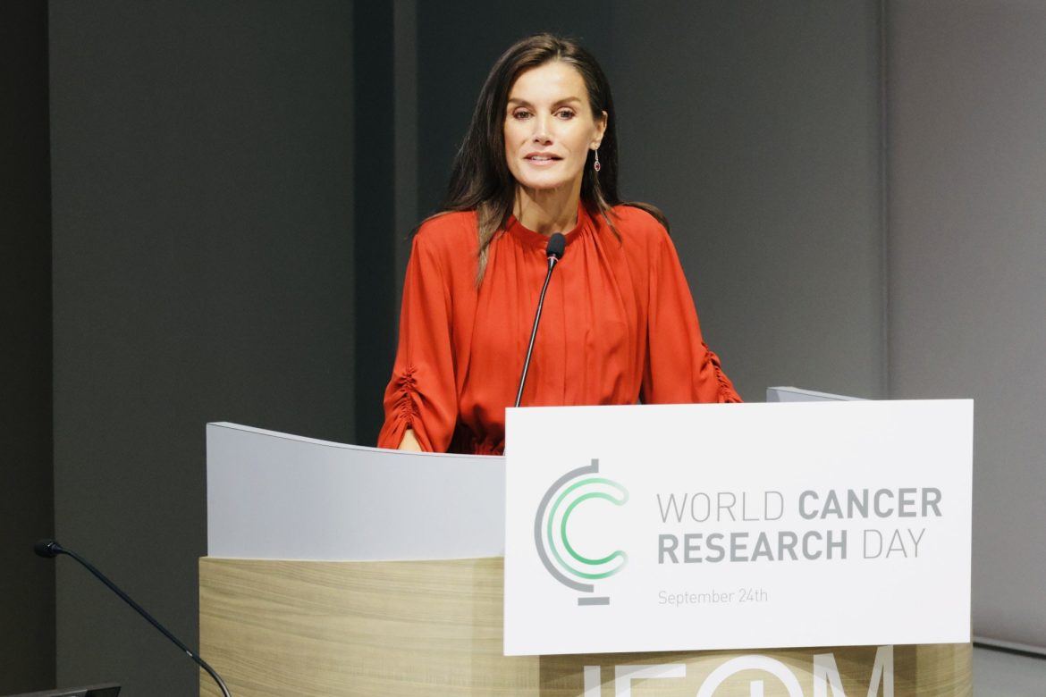 ​El discurso de Letizia en Milán por la investigación contra el cáncer para “mejorar la equidad en el acceso a los tratamientos y las tasas de supervivencia» 