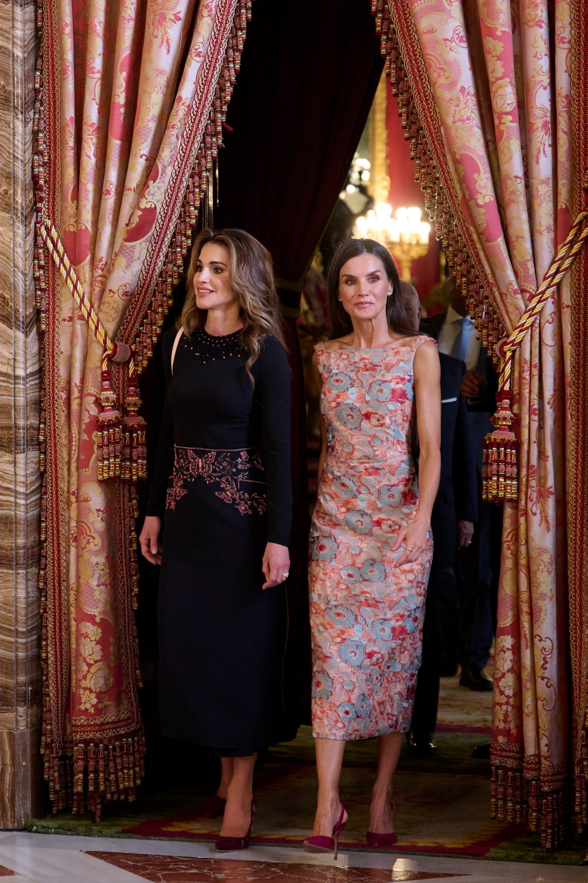 ​La agenda de Casa Real: Felipe y Letizia regresarán a Jordania 20 años después de su luna de miel para su primer viaje oficial al país de Rania 