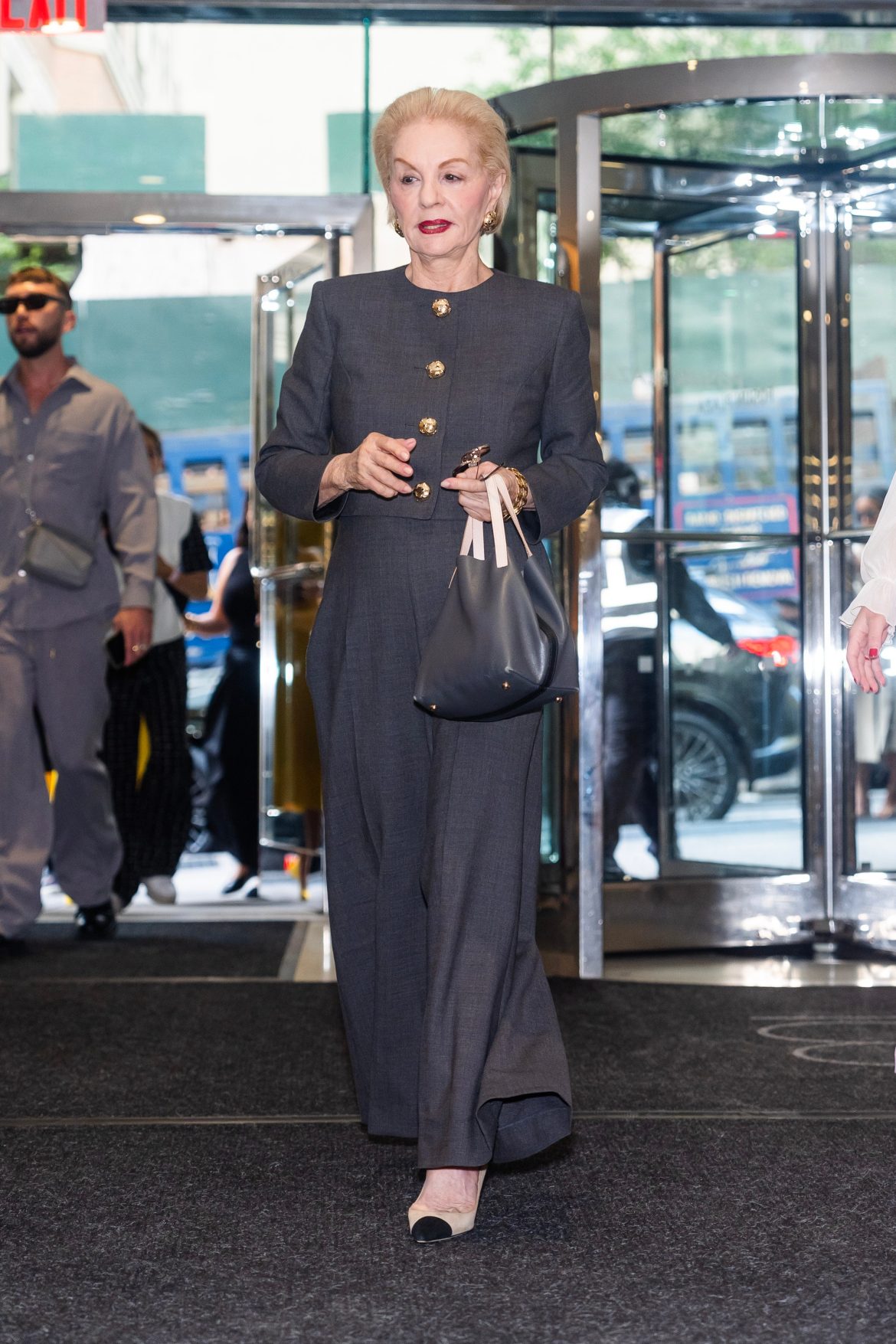 ​Elegancia heredada: Carolina Herrera se reafirma como reina de estilo junto a sus hijas Patricia y Carolina en Nueva York 