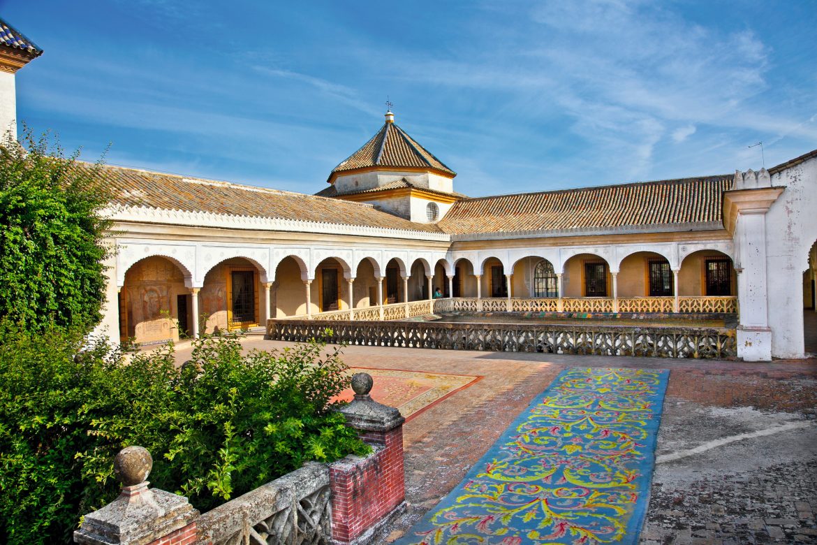 ​Los palacios más espectaculares de España: de Liria a Quintana, pasando por Dueñas y el castillo Belmonte 