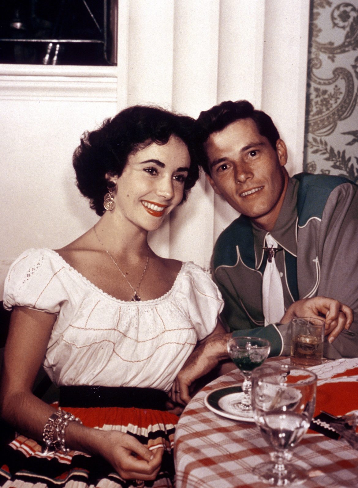 ​Cuando Cupido es un publicista: repasamos los montajes amorosos más famosos, de Elizabeth Taylor a Rock Hudson 