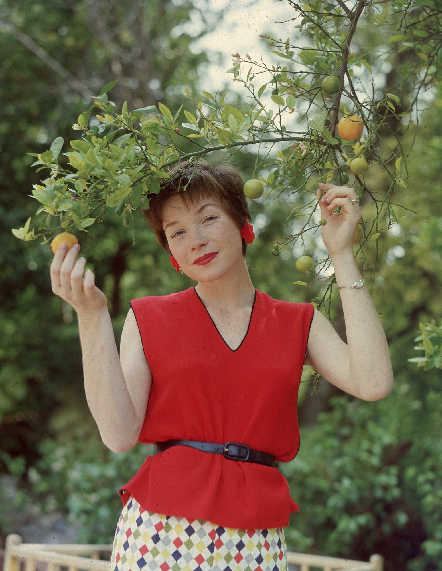 ​Las mil vidas de Shirley MacLaine: 15 libros de memorias, un matrimonio abierto con un clon y su experiencia en el Camino de Santiago 