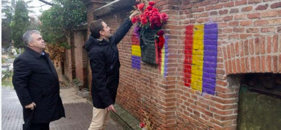 El PSOE recuerda a las víctimas de la “Ley de Memoria Democrática” y se olvida de los fallecidos por la DANA 