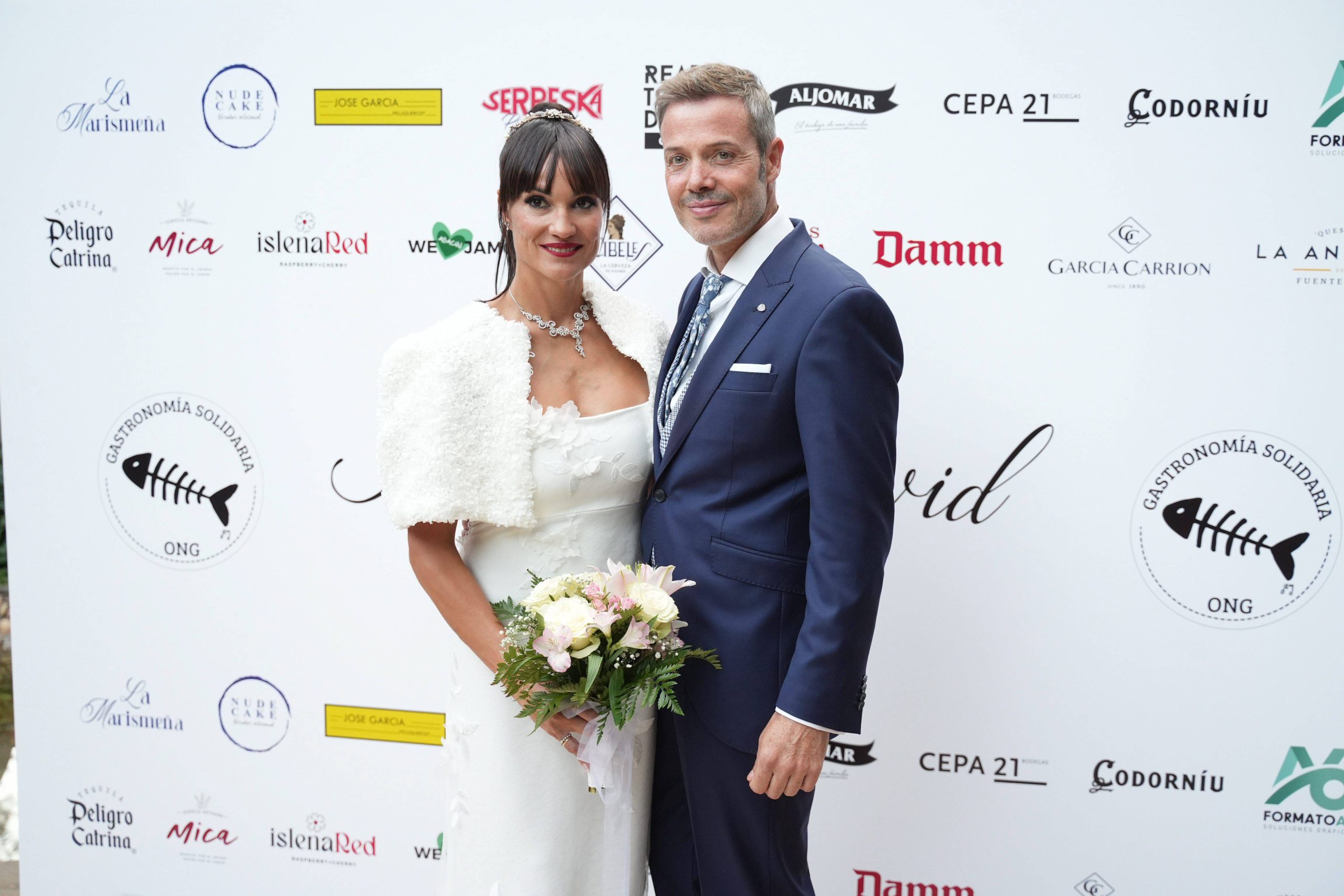 ​Irene Villa celebra una segunda boda con David Serrato en Madrid: vestido de novia con flores, menú solidario y congregación de rostros conocidos 