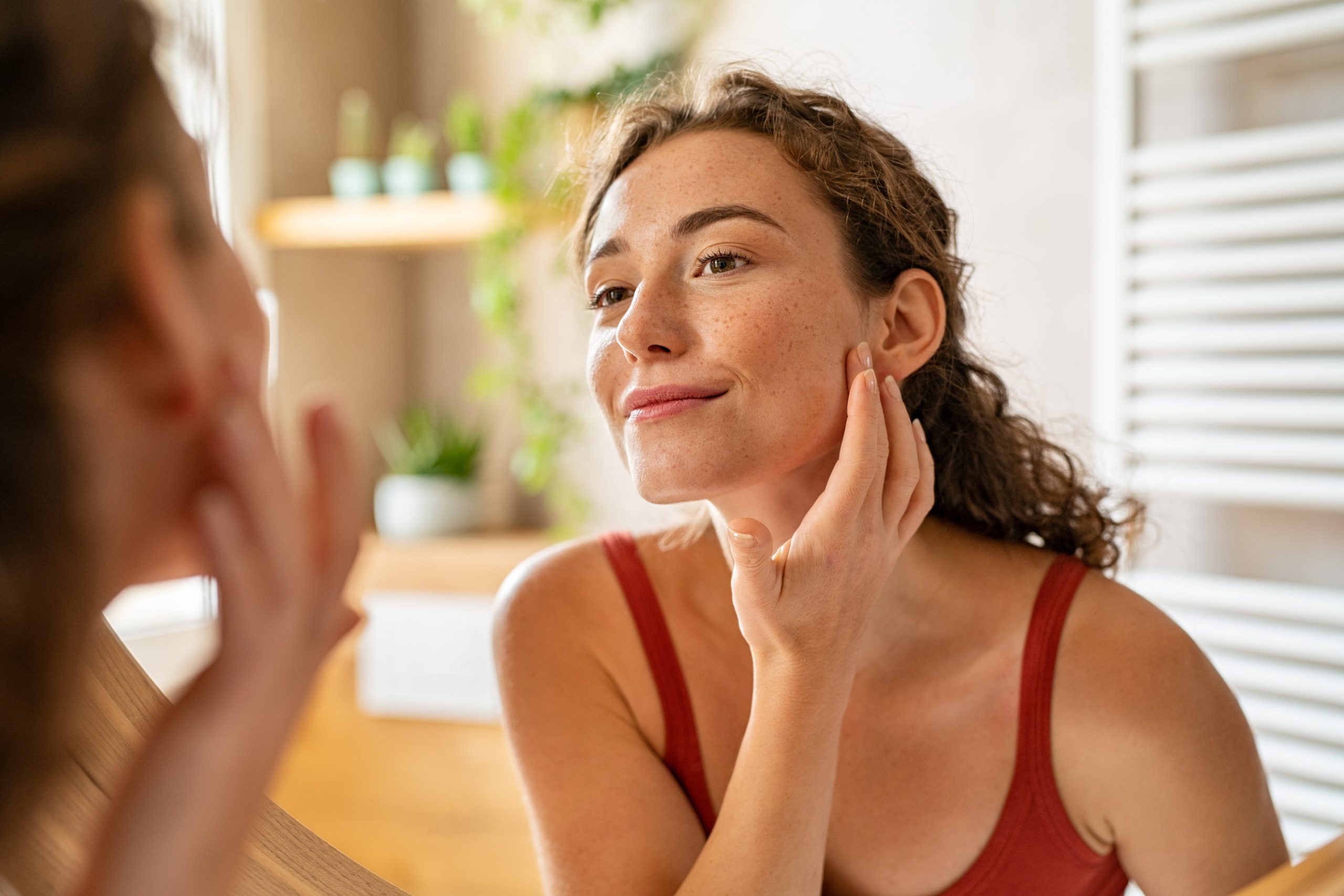 ​Si tienes la piel sensible atiende a estos consejos de dermatólogo 