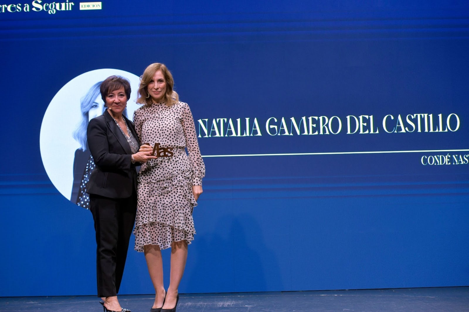 ​Natalia Gamero del Castillo recibió anoche el Premio Especial Internacional MAS - Mujeres A Seguir 2024 