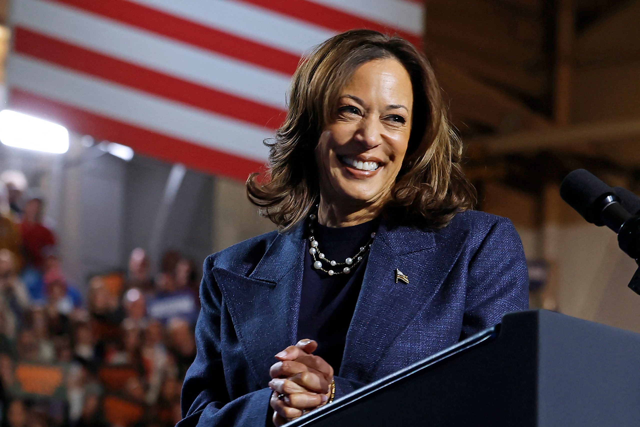 ​¿Qué es el “muro azul”?: dónde se concentran las esperanzas de remontada de Kamala Harris 