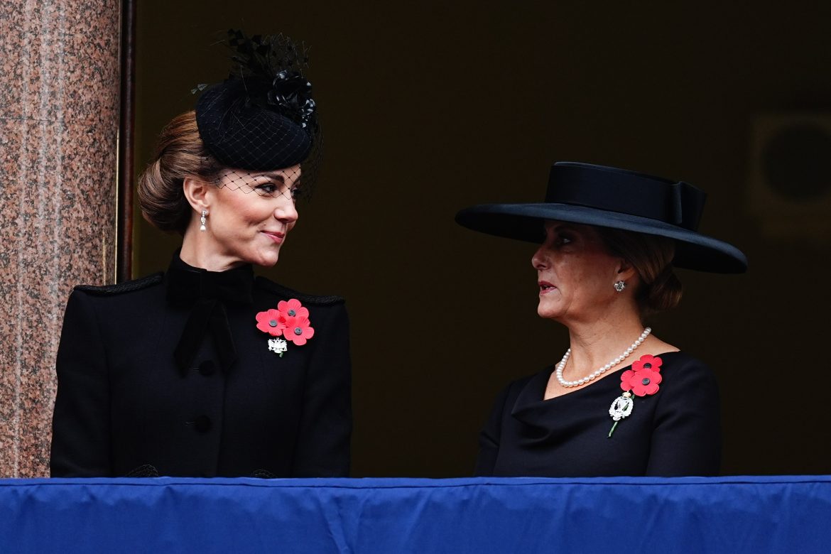 ​Kate Middleton reaparece con la familia real en el homenaje del Día de la Amapola: sonriente y acompañada de la duquesa de Edimburgo 