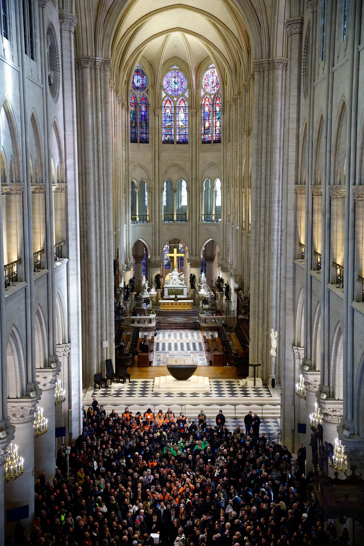 ​Macron saca pecho en Notre Dame: “El shock de la reapertura será tan fuerte como el del incendio” 