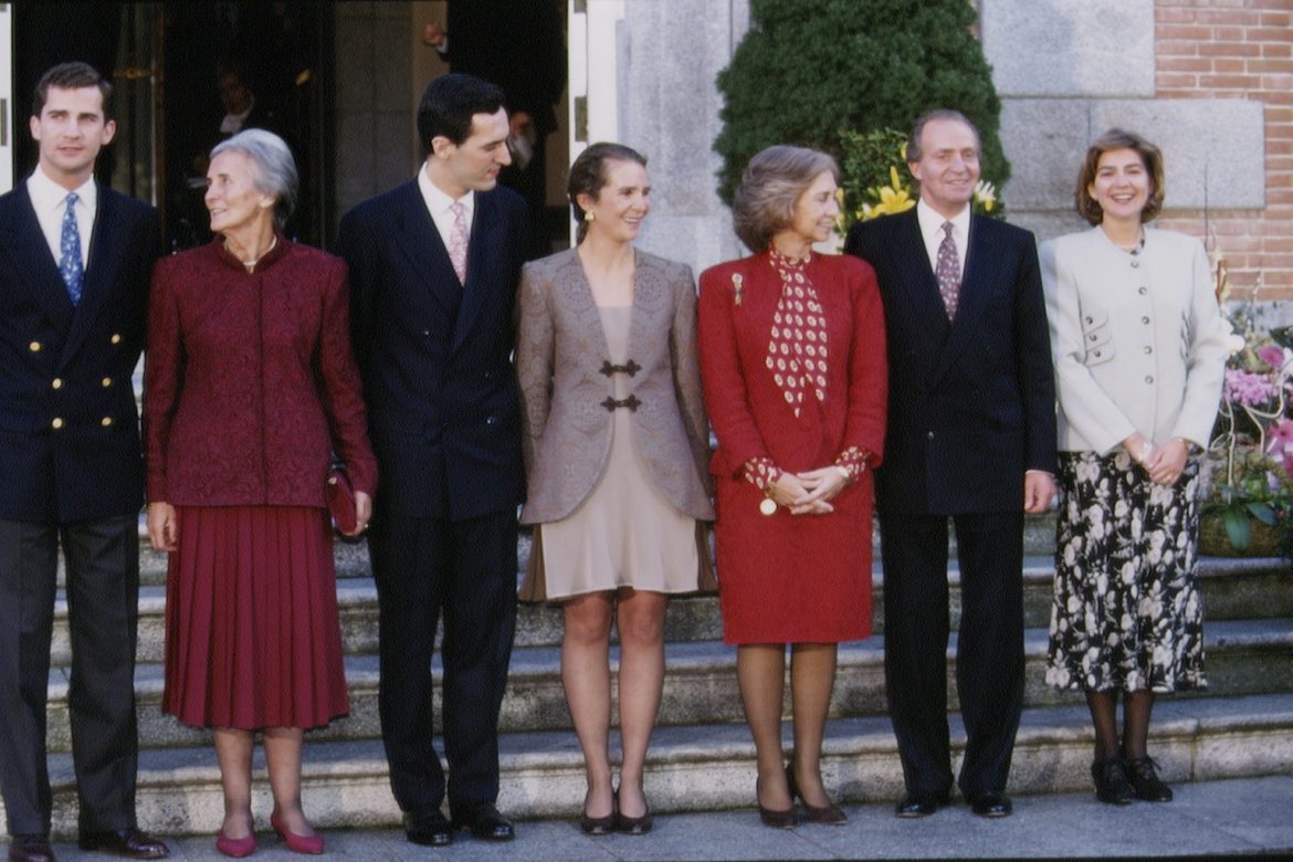 ​»No ha dejado de intentarlo»: 30 años de la pedida de mano de la infanta Elena y Jaime de Marichalar 