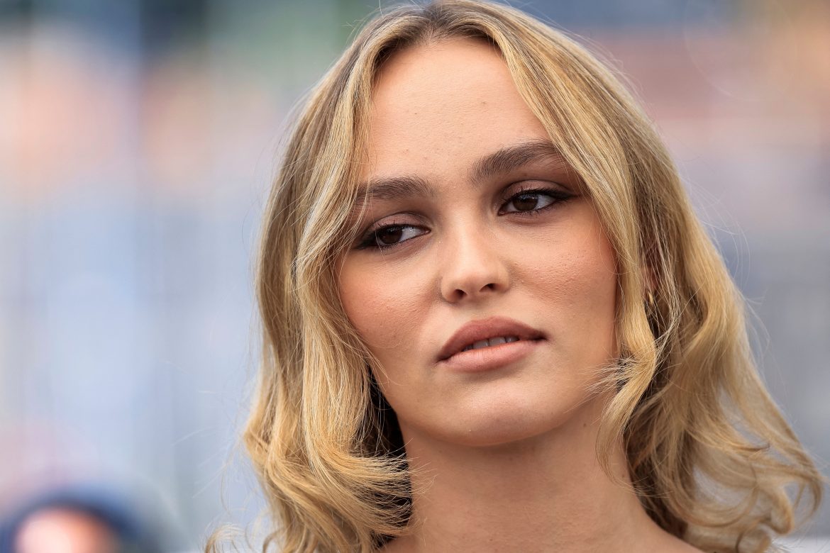 ​Lily-Rose Depp: “La gente ha estado preparada para verme fracasar desde que era una niña» 