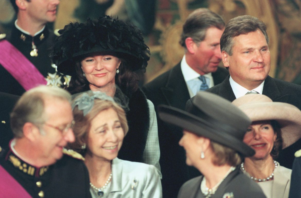 ​Los reyes Felipe y Matilde de los belgas celebran sus bodas de plata: recordamos su enlace (con mucha pluma) 