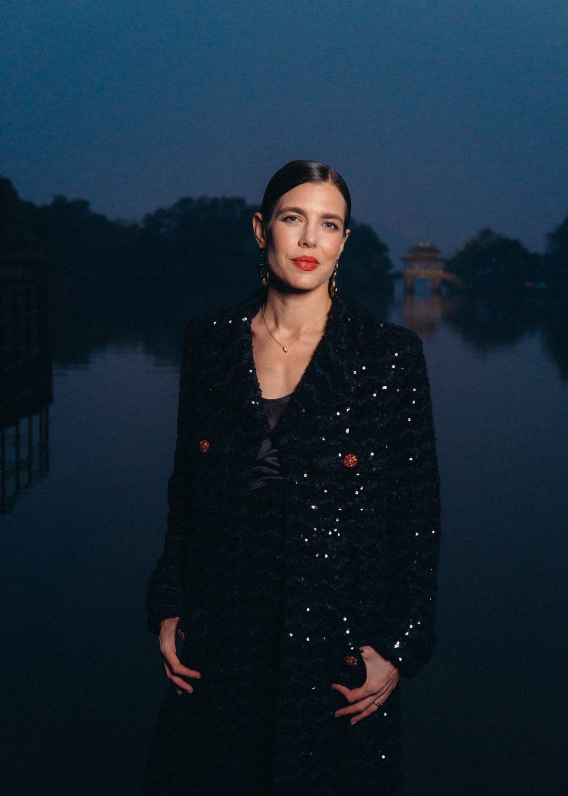 ​Carlota Casiraghi cumple el sueño chino de Coco Chanel: su viaje a Hangzhou para el desfile Métiers d’art de la firma 