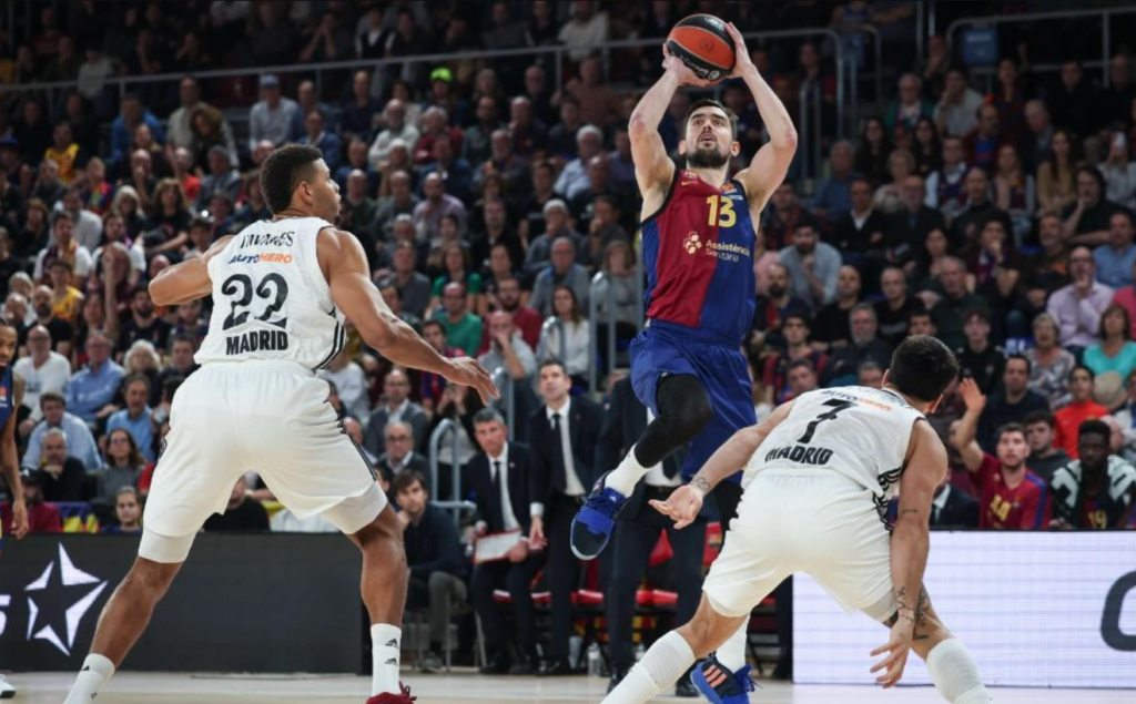 Real Madrid vence al Barça en un final de infarto