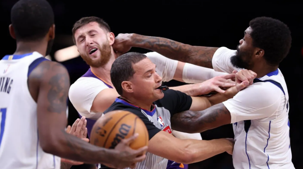 Escándalo en la NBA: batalla campal deja siete expulsados