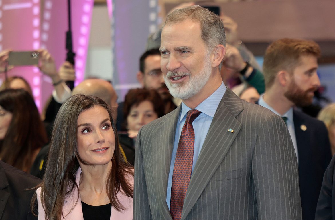 ​Felipe y Letizia inauguran Fitur con Leonor en mente: Brasil se estrena como país socio de la feria (mientras la princesa pone rumbo a Salvador de Bahía) 