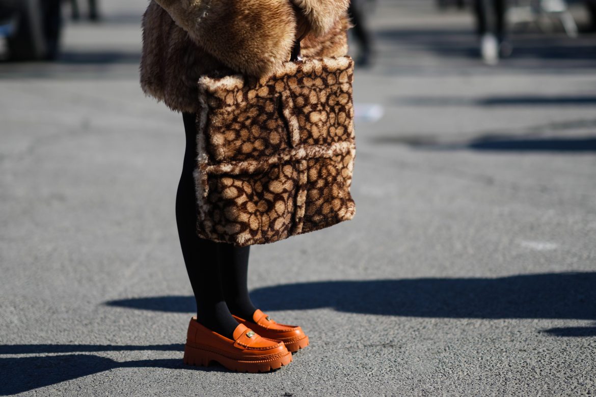 ​Mocasines en tendencia esta temporada: de estampado de leopardo, con tachuelas, plataforma o de aire minimalista 