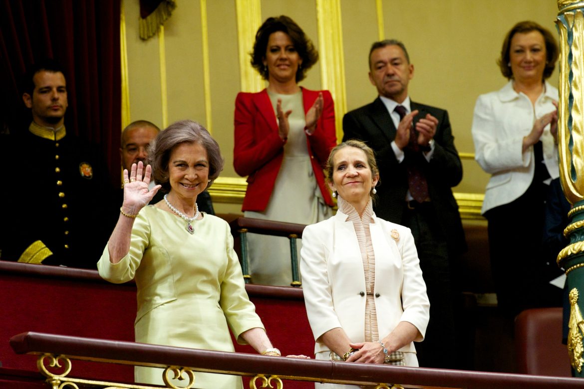 ​Doña Sofía hace historia como la primera reina consorte de España en recibir el Toisón de Oro: Felipe VI le concede el collar de la orden por su “dedicación y entrega” 