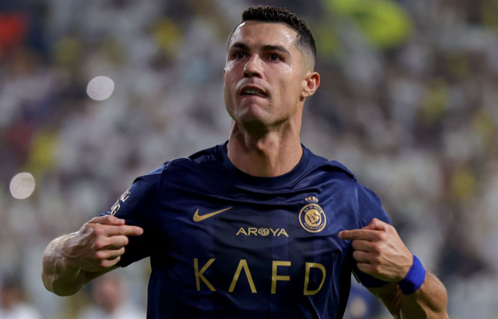 Cristiano Ronaldo rompe récords con su millonaria renovación en el Al Nassr