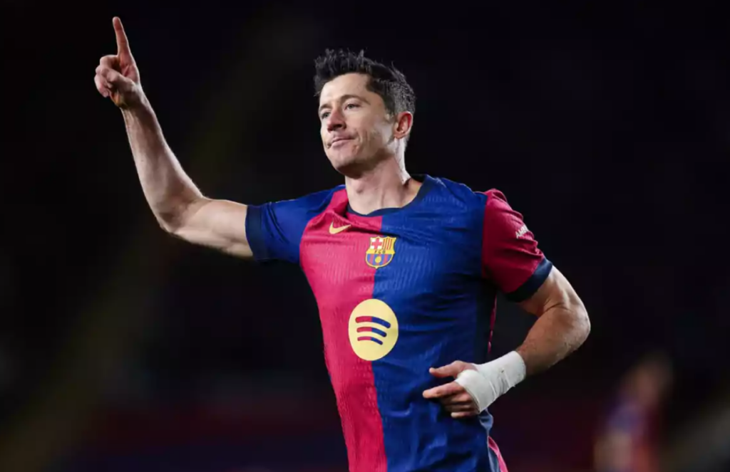 Lewandowski renueva con el Barça