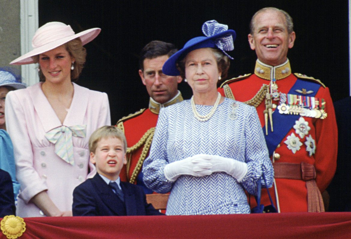 ​El divertido apodo que le puso el príncipe Guillermo a la reina Isabel II cuando era pequeño 