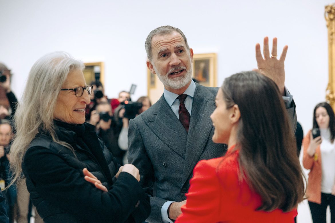 ​Annie Leibovitz: “Creo que el rey resulta más interesante con la reina, y la reina con el rey. Parece que se necesitan mutuamente” 