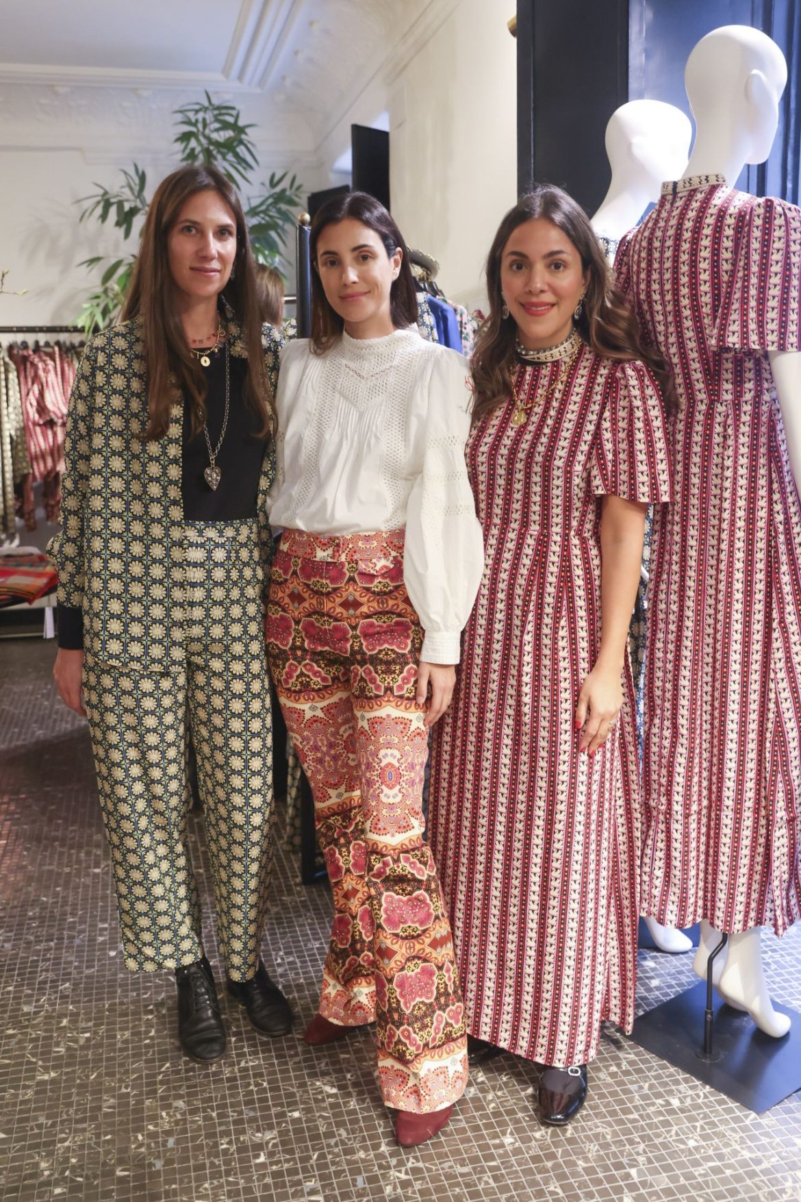 ​Sassa de Osma y Tatiana Santo Domingo, juntas en Madrid: la mejor inspiración para el estilo de lujo bohemio 