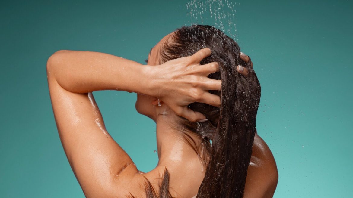 Método No Poo: qué es, cómo funciona y beneficios para el cabello