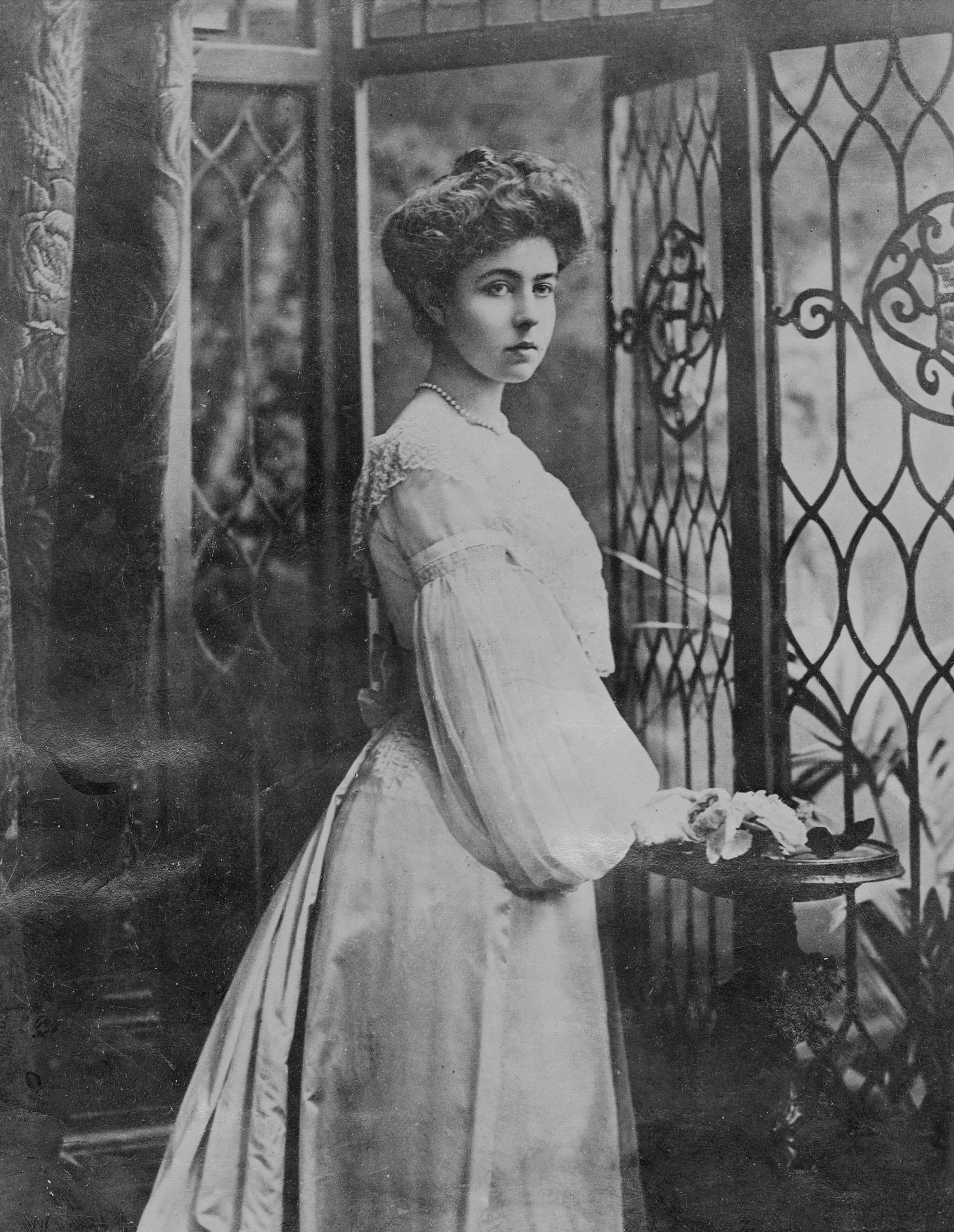 ​Las historias de la primera tiara de Isabella de Dinamarca: la tristísima muerte de su tatarabuela antes de dar a luz y su conexión con otras familias reales 