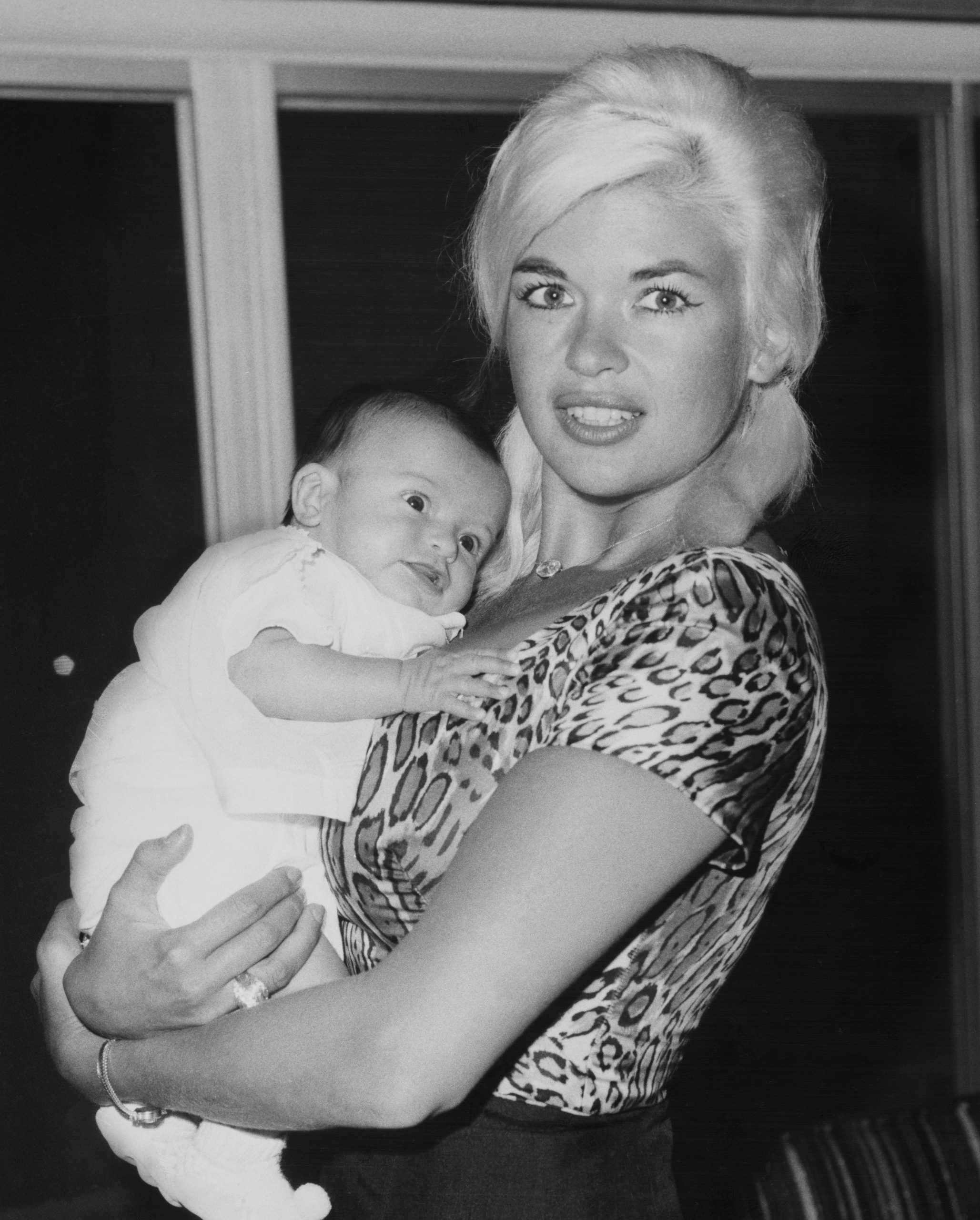 ​“Es una búsqueda de la madre que nunca conocí”: Mariska Hargitay, la actriz mejor pagada de la televisión, se enfrenta por primera vez al mito de Jayne Mansfield 
