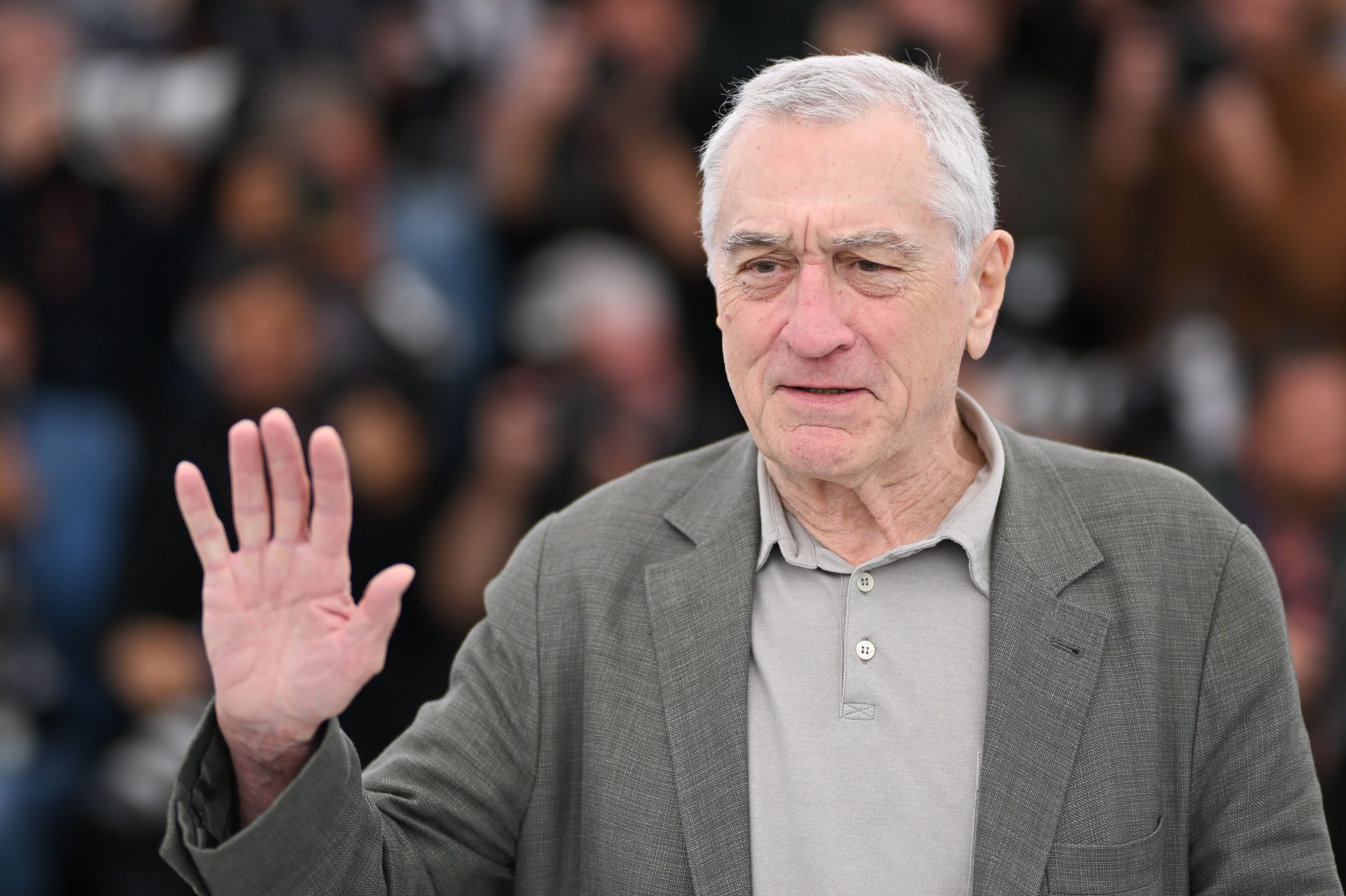 ​"He sido visible, pero creo que nadie me ha visto aún": Ayrin, hija de Robert De Niro, se declara transgénero 