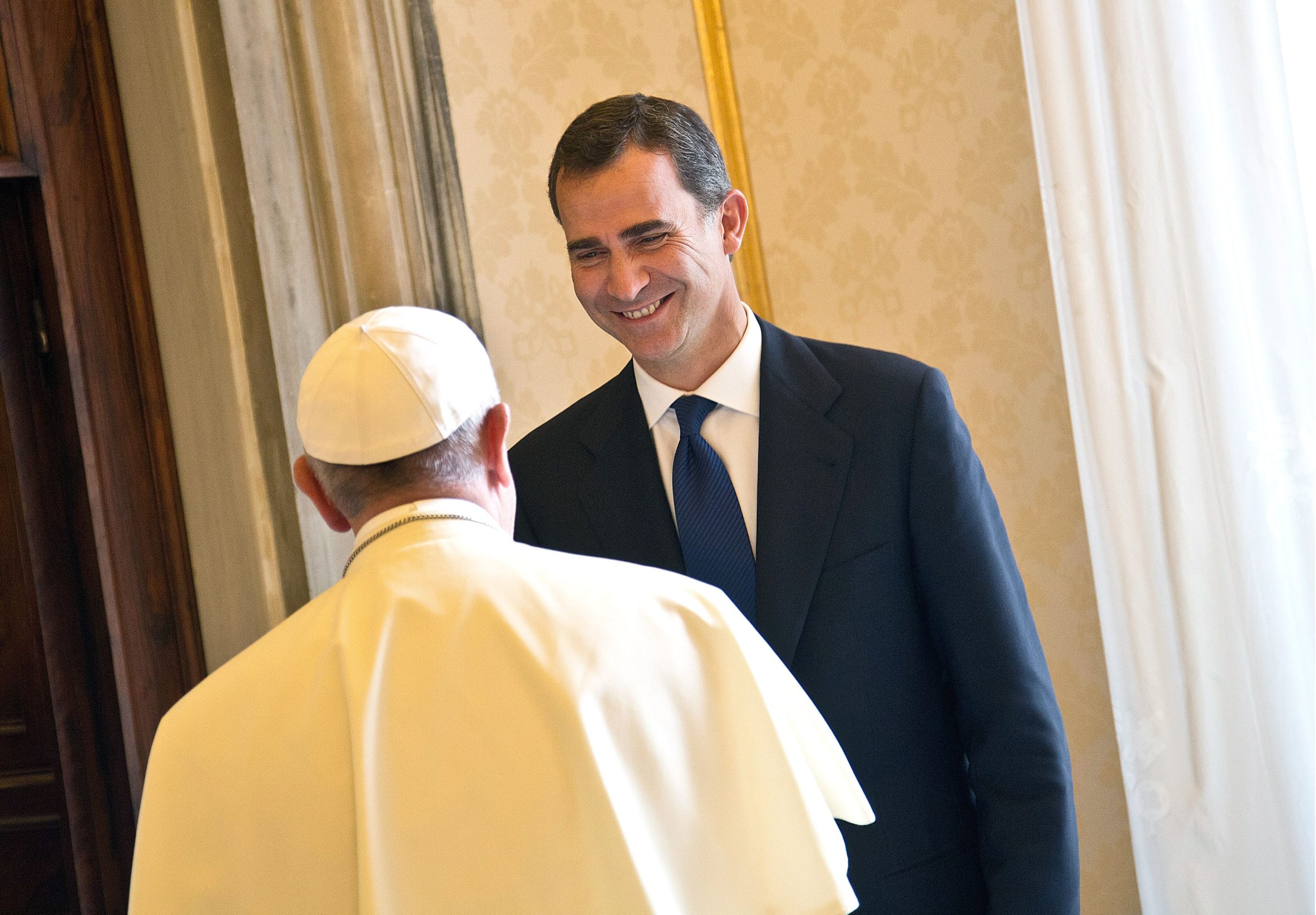 ​El rey Felipe VI, ante la muerte del papa Francisco: “Nos seguirá inspirando siempre su convicción de la necesidad de llevar ánimo y consuelo a los más pobres y necesitados” 