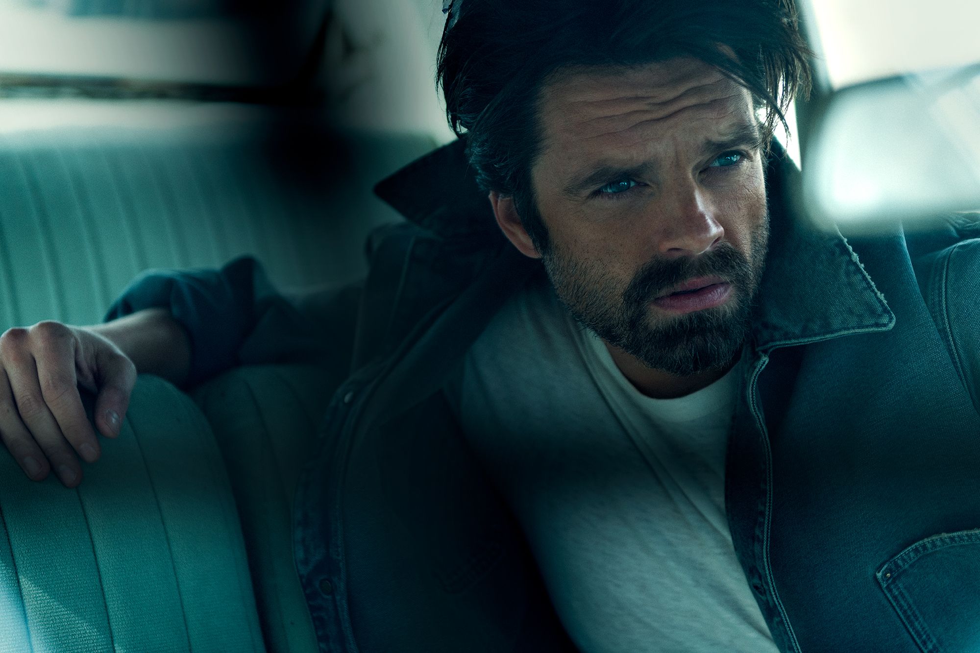 ​Sebastian Stan: "Mis padres formaban parte de la juventud que se enfrentaba al comunismo. Mi padre ayudaba a la gente a escapar ilegalmente del país, hasta el punto de que era un hombre buscado. Y él mismo tuvo que huir" 
