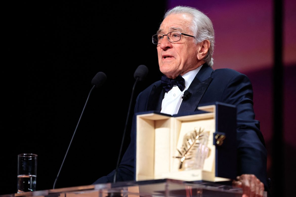 ​Robert De Niro en el Festival de Cannes 2025: «Somos una amenaza para los autócratas y fascistas de este mundo». 
