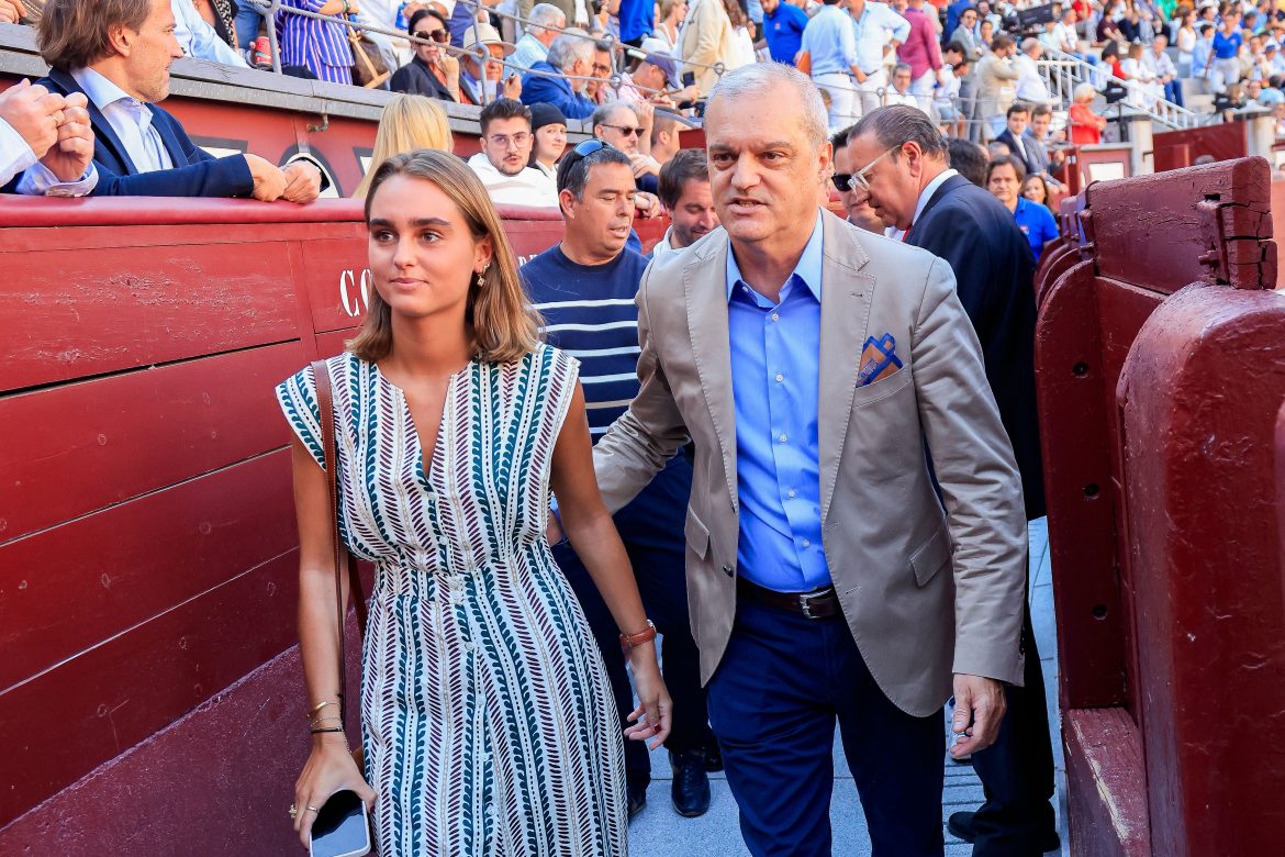 ​Así es Natalia, la hija de Ramón García que acaba de graduarse en San Diego: de su gran puesta de largo a su pasión por la moda (y una carrera terminada con Honores) 