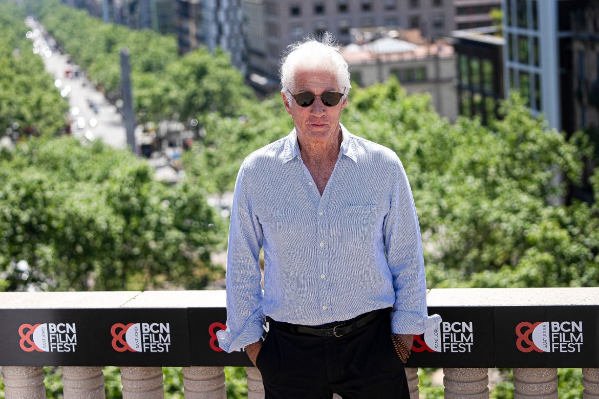​Richard Gere y su vida a la madrileña: visitas a granjas con sus hijos, almuerzos para 35 personas los domingos en su chalé y su estreno como instagrammer (con Antonio Banderas como seguidor) 