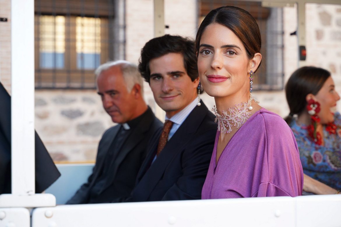 ​Sofía Palazuelo, la duquesa que domina el estampado bohemio, los vestidos de macramé y el punto elegante 