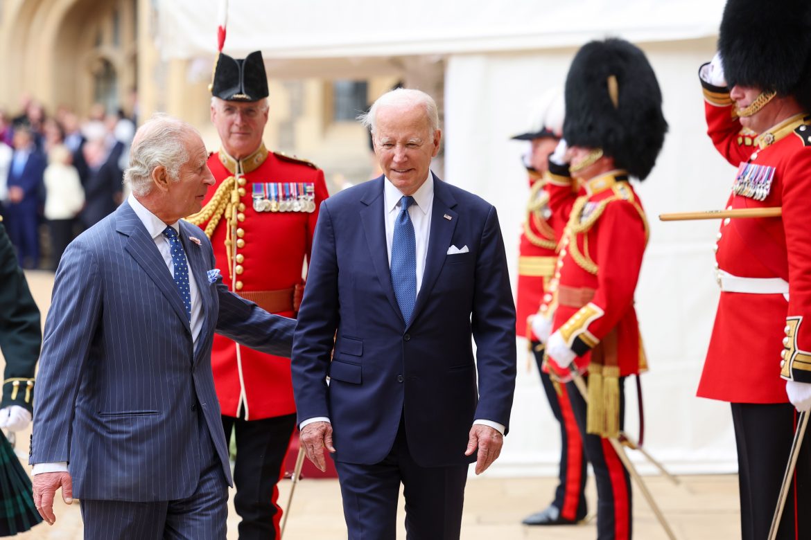 ​Carlos III envía una carta personal a Joe Biden tras su diagnóstico de cáncer 