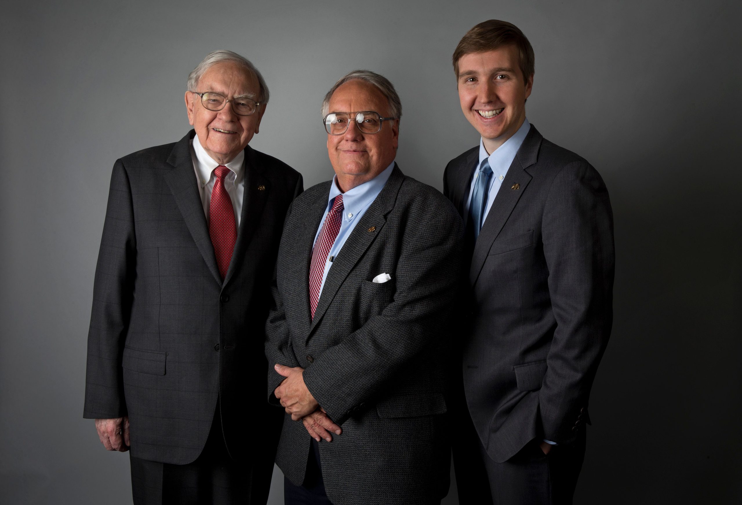 ​Los hijos (y el nieto) del recién jubilado Warren Buffett no heredarán sus 140.000 millones de euros, pero tendrán 10 años para decidir su destino 