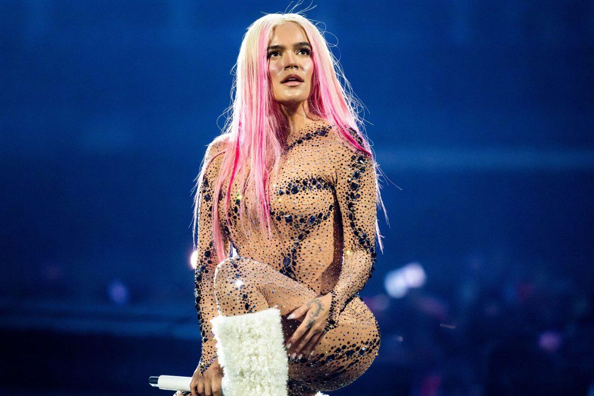 ​“Las mujeres tienen que soportar cosas horribles”: Karol G cuenta sus complicados comienzos en la música 