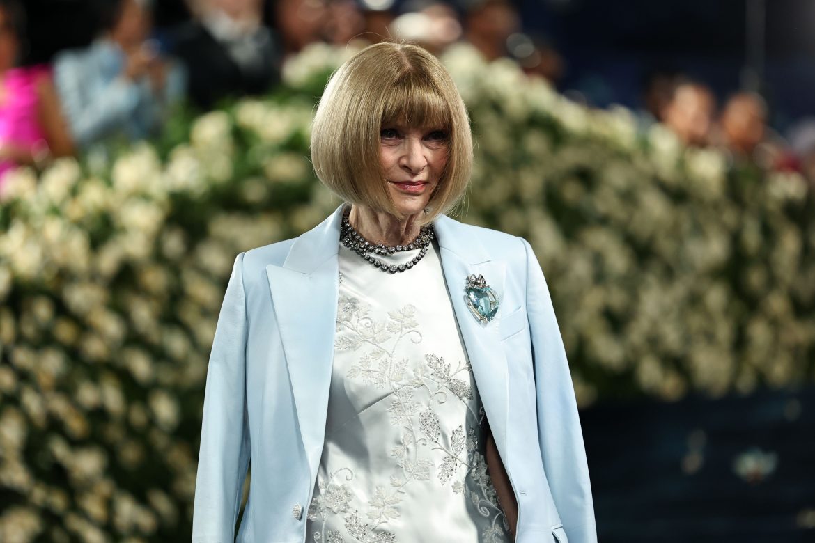 ​El homenaje de Anna Wintour a Virgil Abloh en la Met Gala 2025: un abrigo hecho a medida por Pharrell Williams para Louis Vuitton 