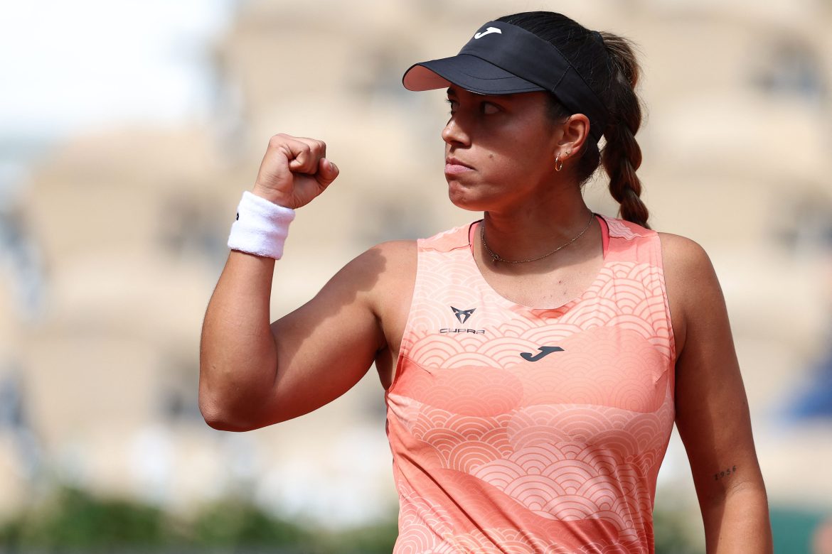 ​Jessica Bouzas, la gran sorpresa española de Roland Garros: 22 años, fan de Nadal, amante de los caballos y con un tatuaje muy especial para guiar su carrera 
