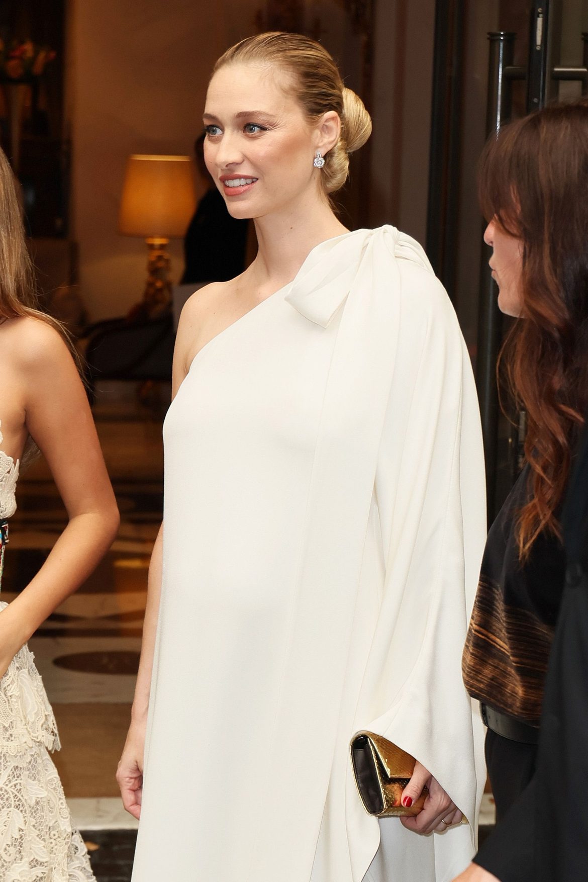 ​Beatrice Borromeo, Victoria de Marichalar o Elisabeth von Thurn und Taxis: despliegue de estilo en el desfile crucero de Dior en Roma 
