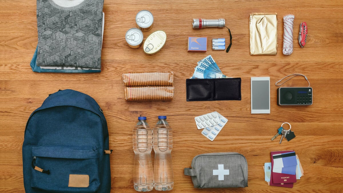 Kit de supervivencia ante un apagón: qué debe tener y cómo prepararlo